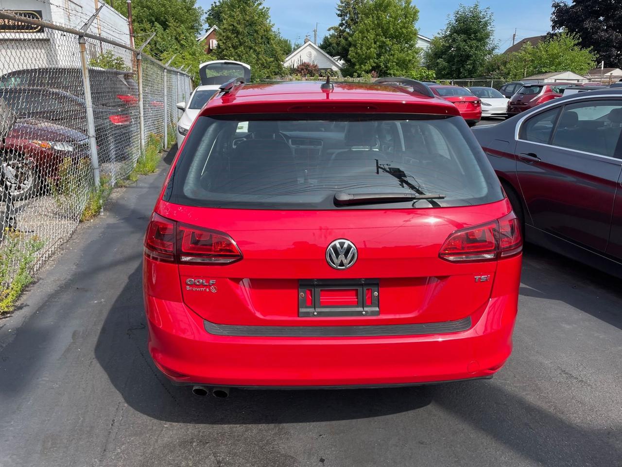2016 Volkswagen Golf Trendline *APPLE/ANDROID AUTO, MOONROOF,NAV* - Photo #5