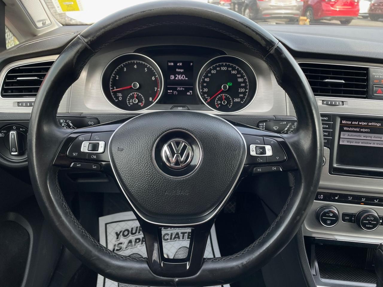 2016 Volkswagen Golf Trendline *APPLE/ANDROID AUTO, MOONROOF,NAV* - Photo #11