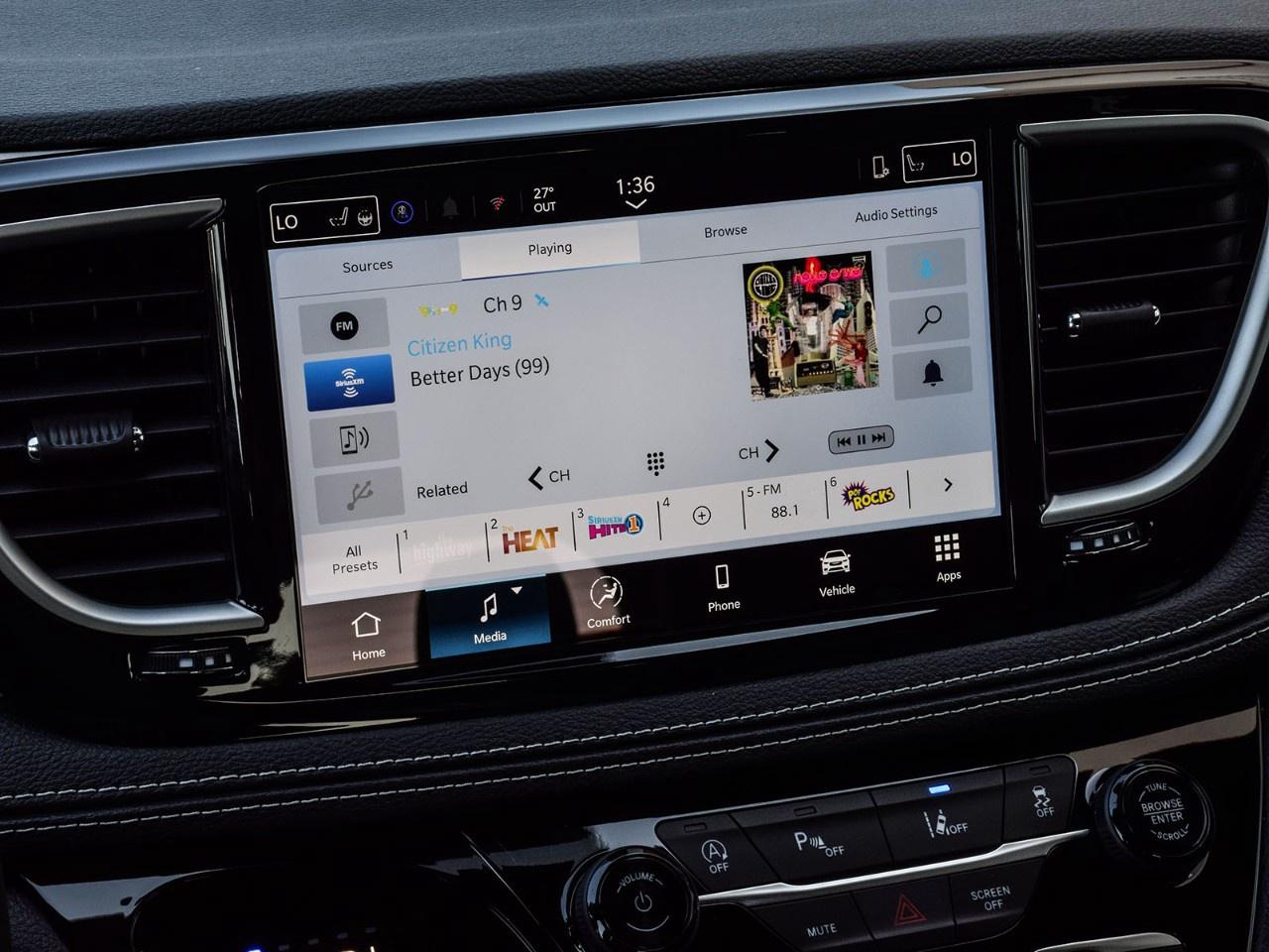 2026 Chrysler Pacifica Select FWD Photo