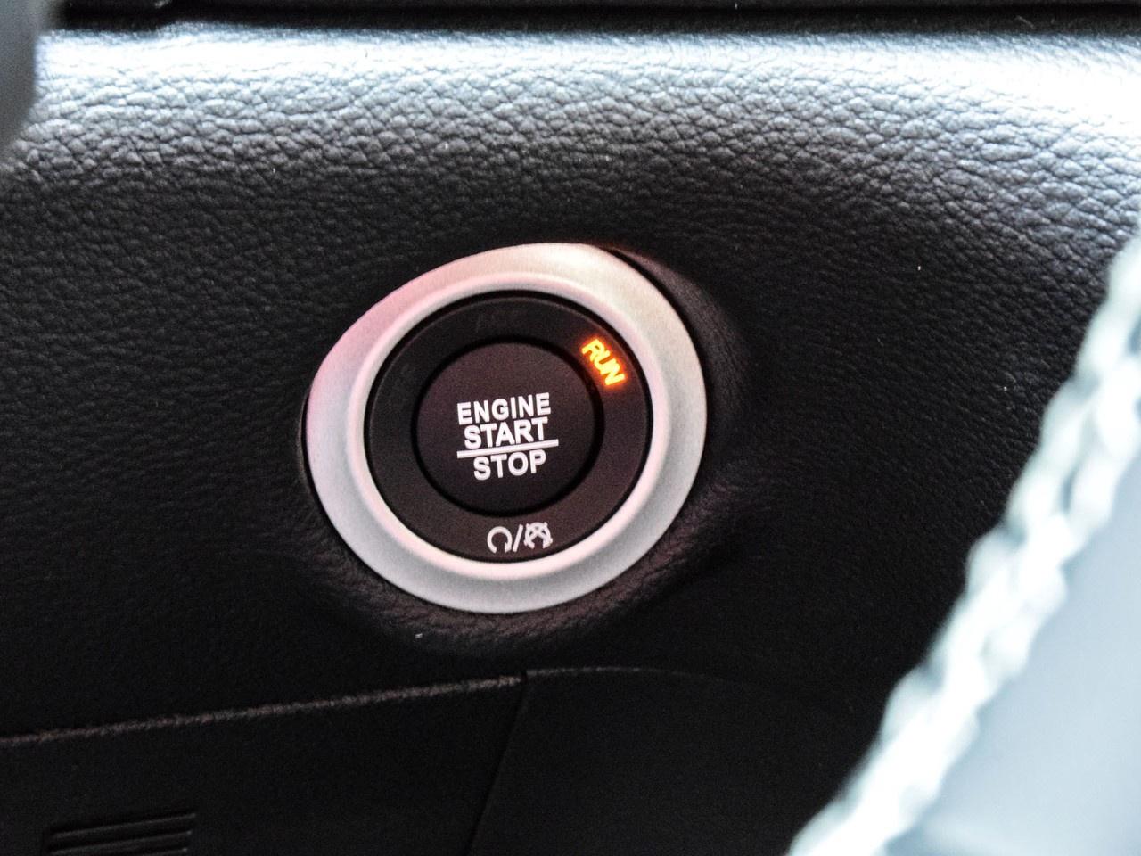 2026 Chrysler Pacifica Select FWD Photo