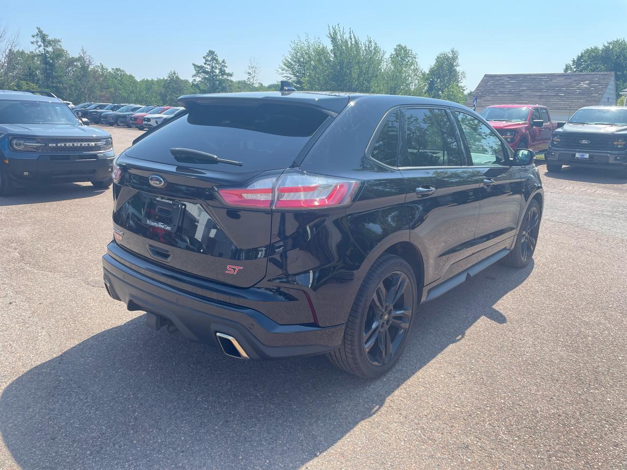 2020 Ford Edge ST Photo5