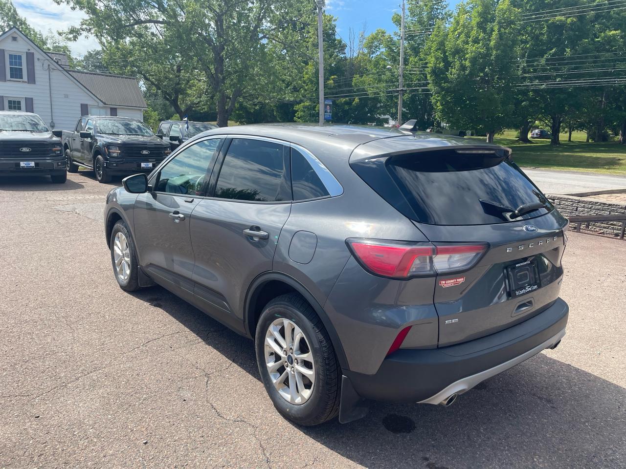 2021 Ford Escape SE Photo5