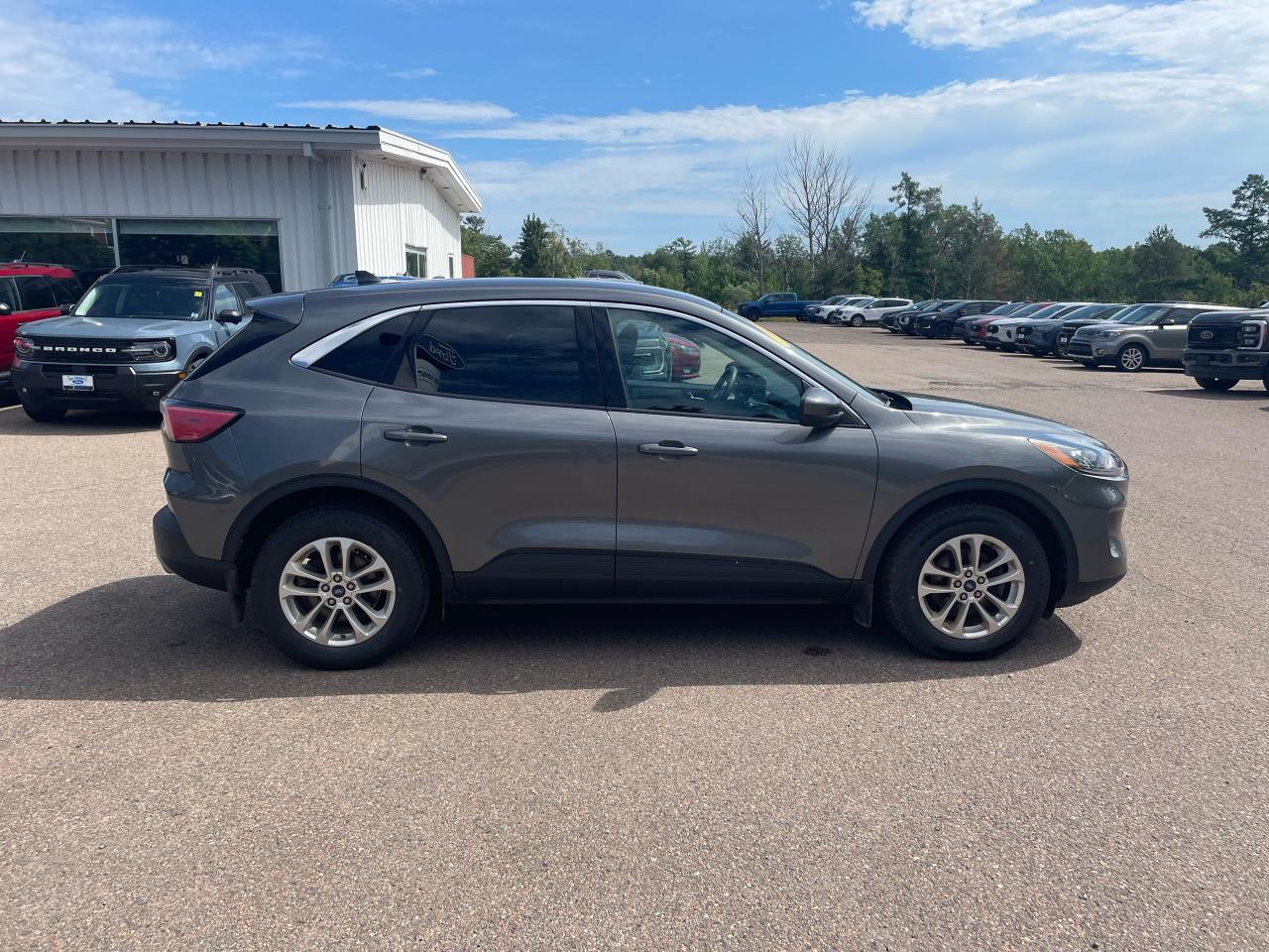 2021 Ford Escape SE Photo5