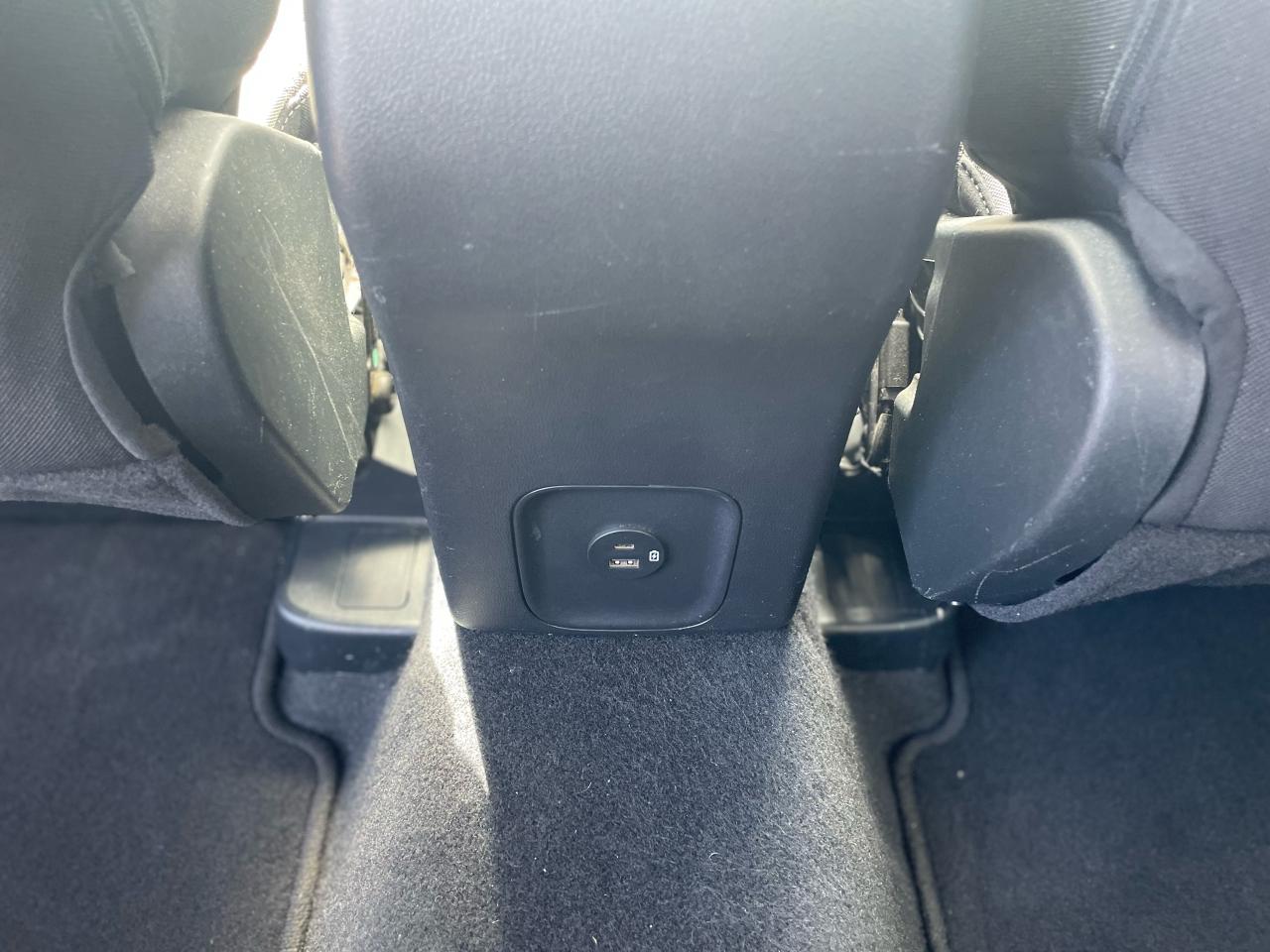 2021 Ford Escape SE Photo5
