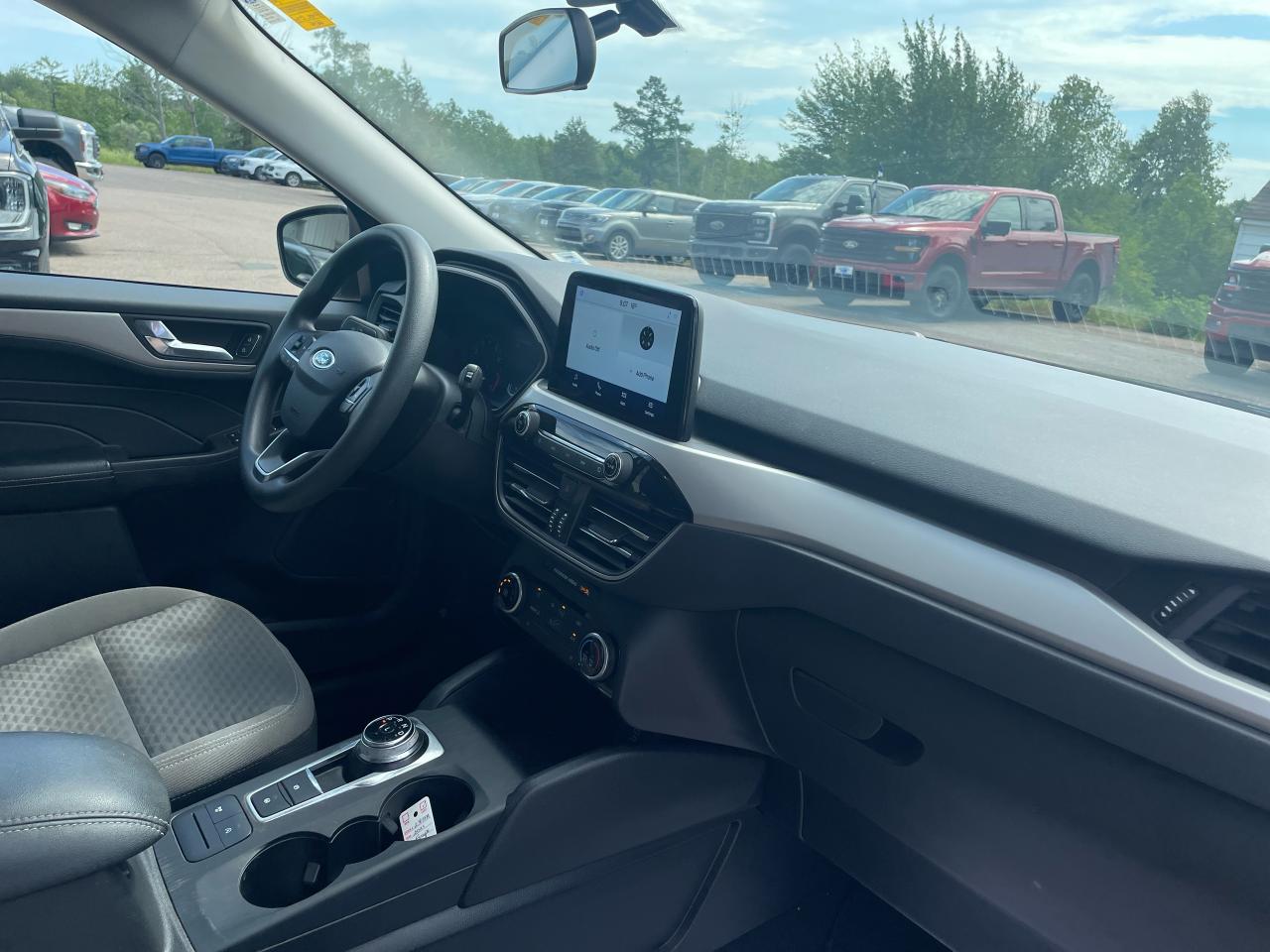 2021 Ford Escape SE Photo5