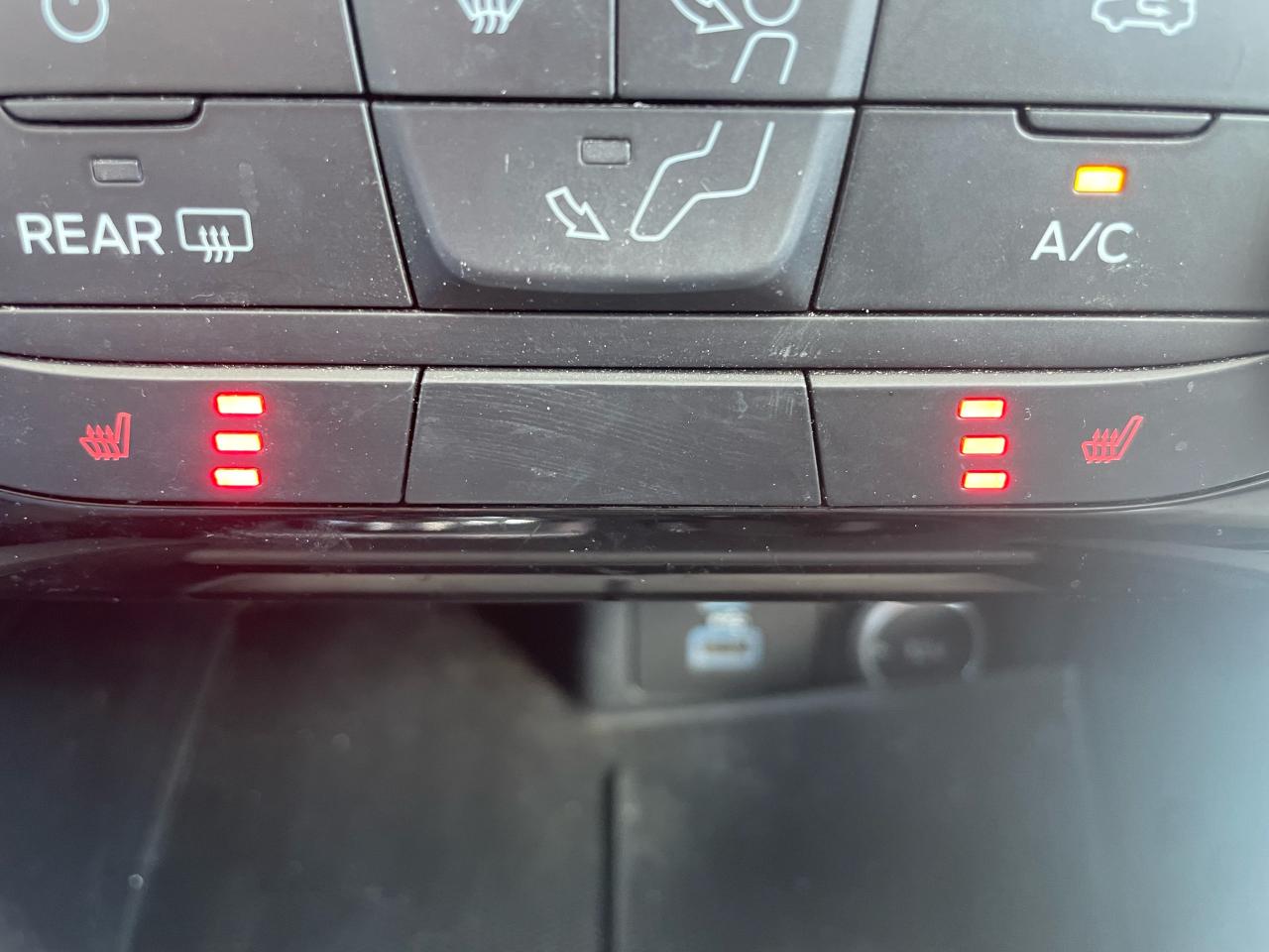 2021 Ford Escape SE Photo5