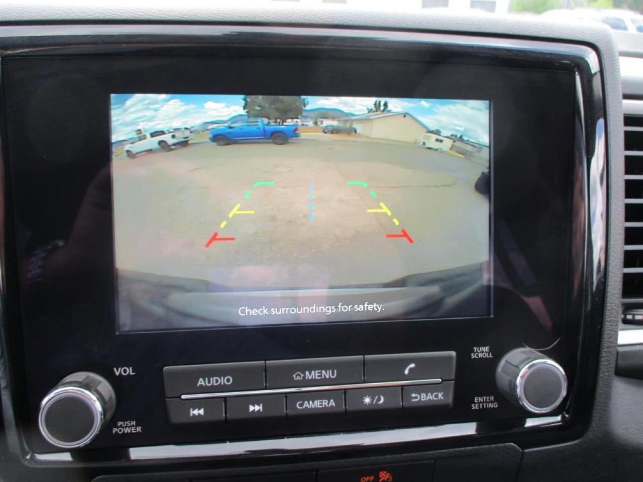 2022 Nissan Frontier SV CREW CAB 4WD Photo17