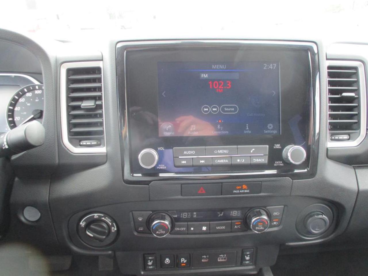 2022 Nissan Frontier SV CREW CAB 4WD Photo18