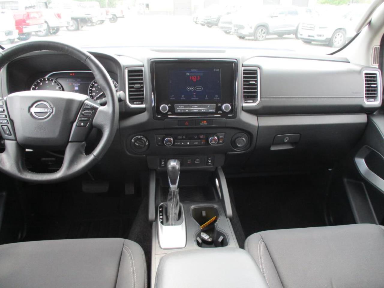 2022 Nissan Frontier SV CREW CAB 4WD Photo19