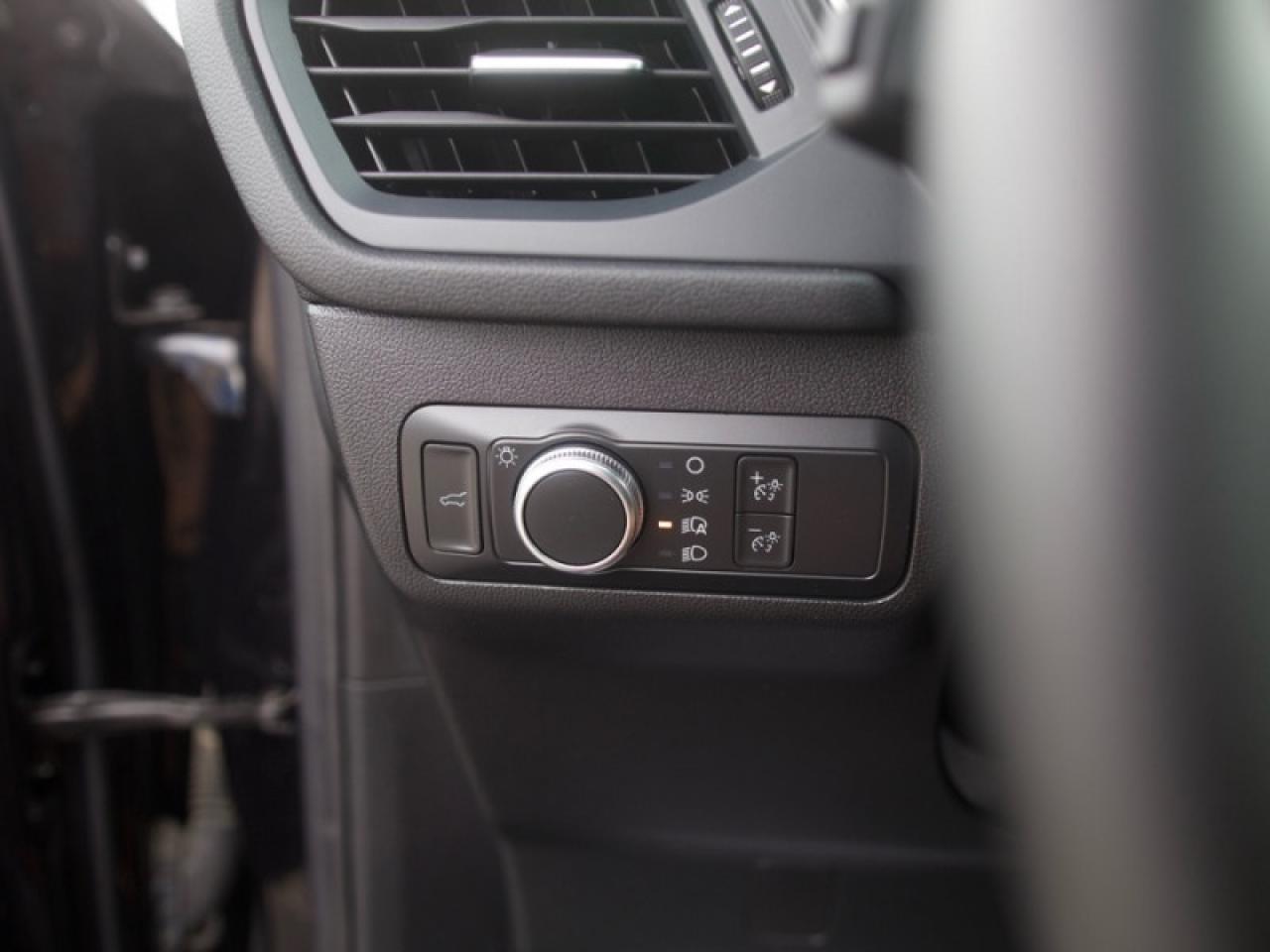 2022 Ford Escape SE  **CONVENIENCE PACKAGE** Photo