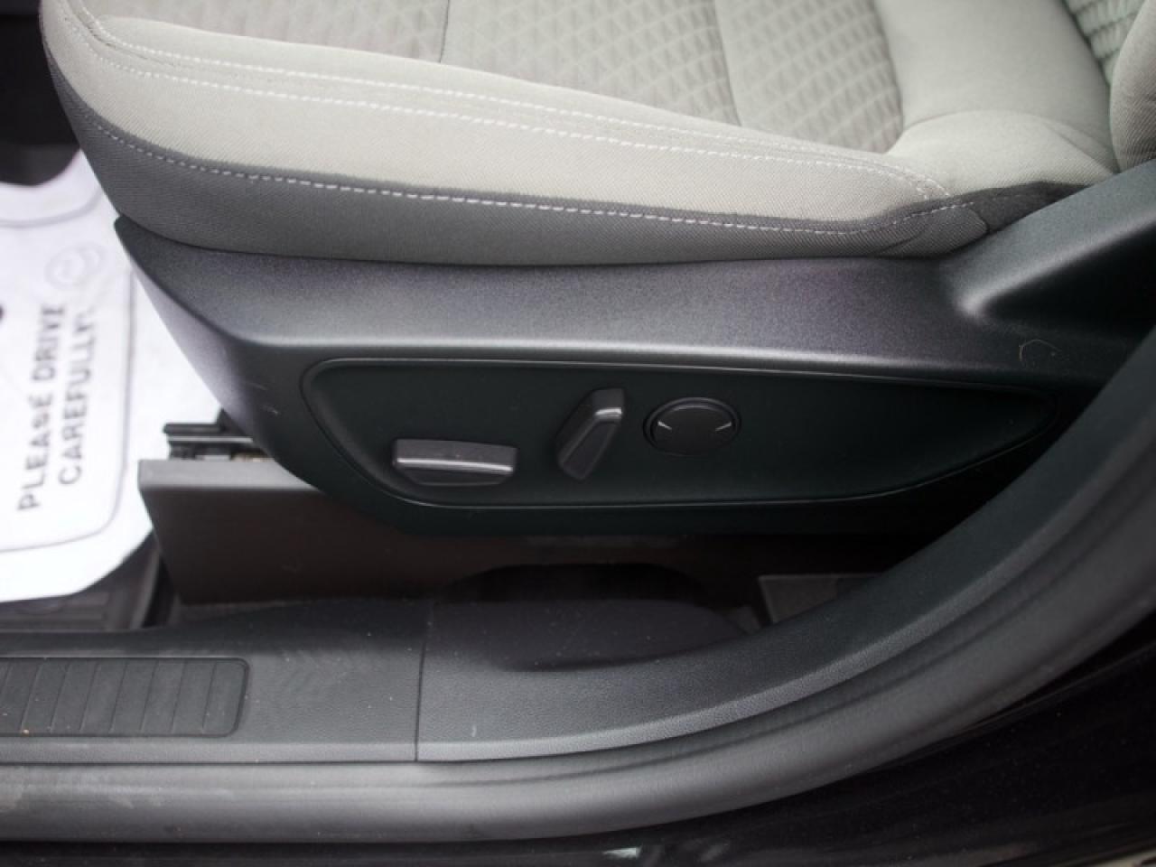2022 Ford Escape SE  **CONVENIENCE PACKAGE** Photo