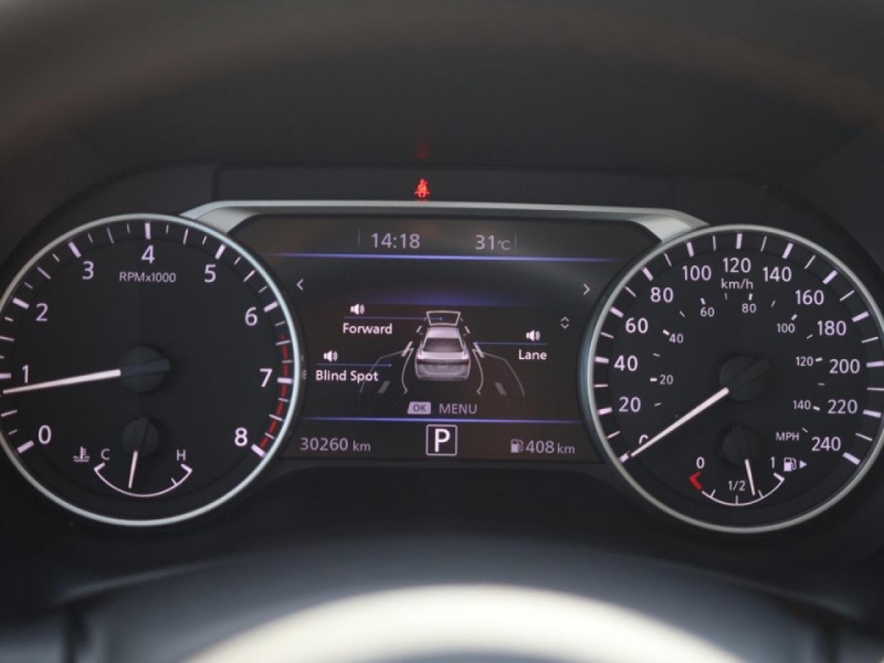 2023 Nissan Sentra 2.0 SR  **SUNROOF - ONE OWNER** Photo
