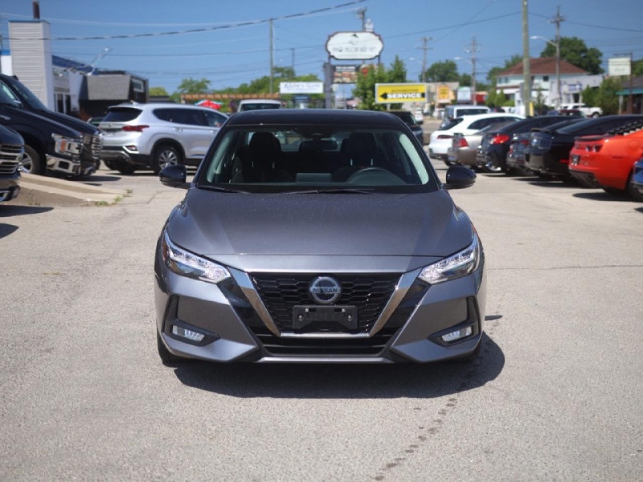 2023 Nissan Sentra 2.0 SR  **SUNROOF - ONE OWNER** Photo4