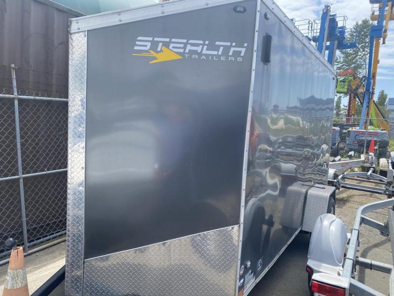 Used 2020 STEALTH ENTERPRISES Trailer Single axle with Ramp Gate for sale in Burnaby, BC
