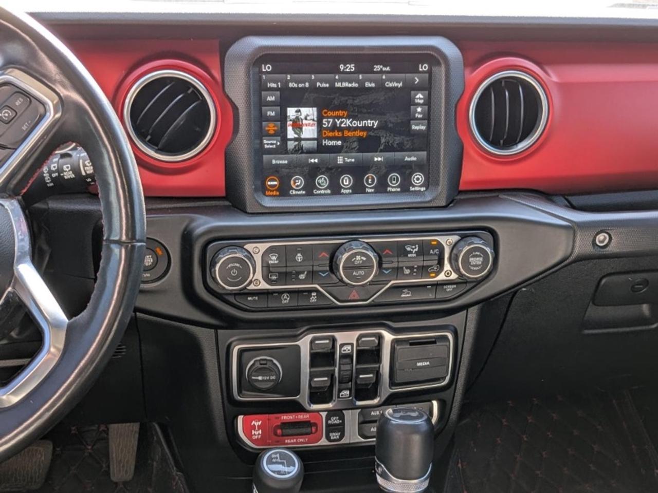 2022 Jeep Wrangler Unlimited Rubicon Photo