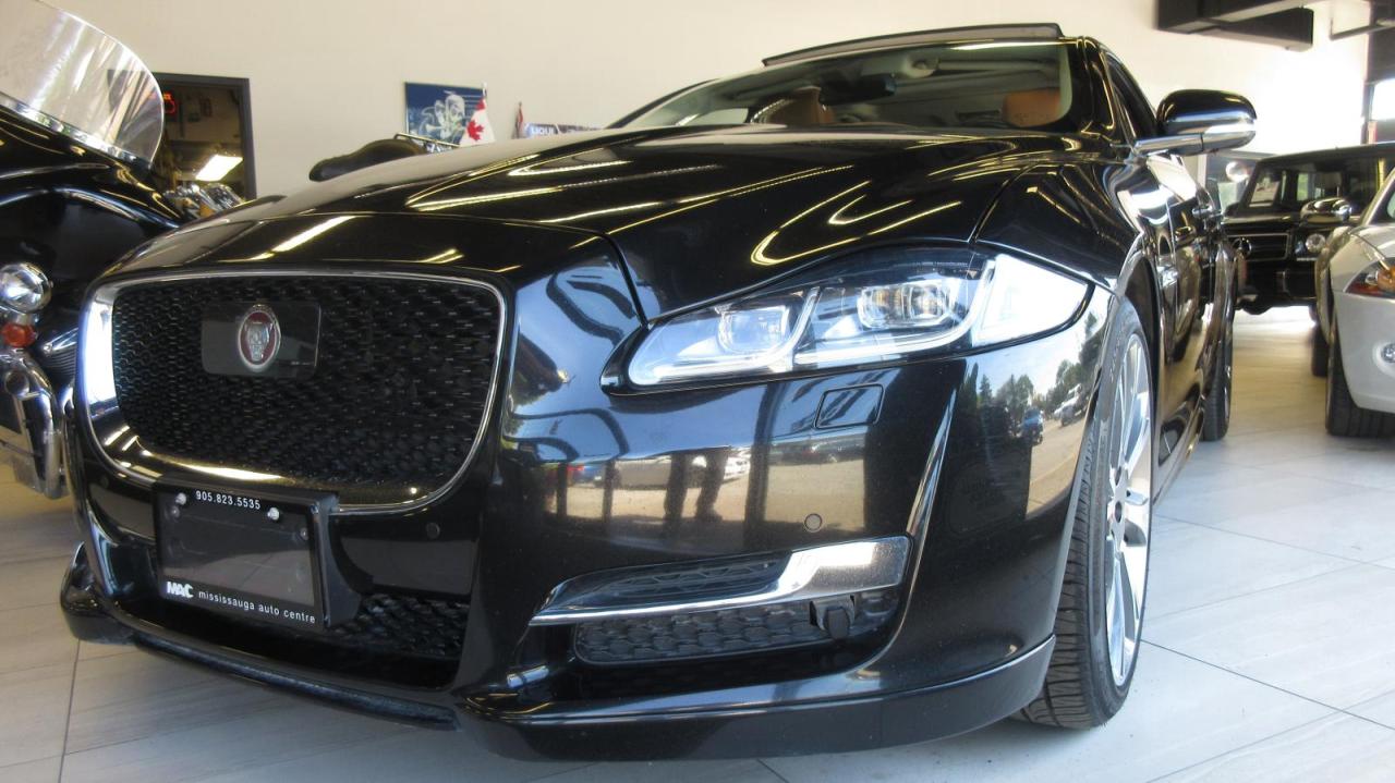 Used 2017 Jaguar XJ 4dr Sdn R-Sport AWD for sale in Mississauga, ON