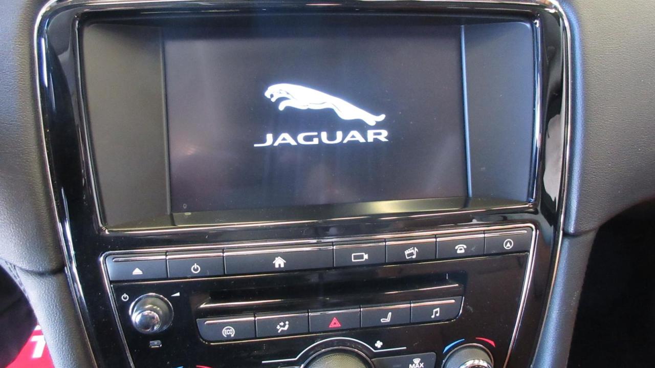 2017 Jaguar XJ 4dr Sdn R-Sport AWD - Photo #21