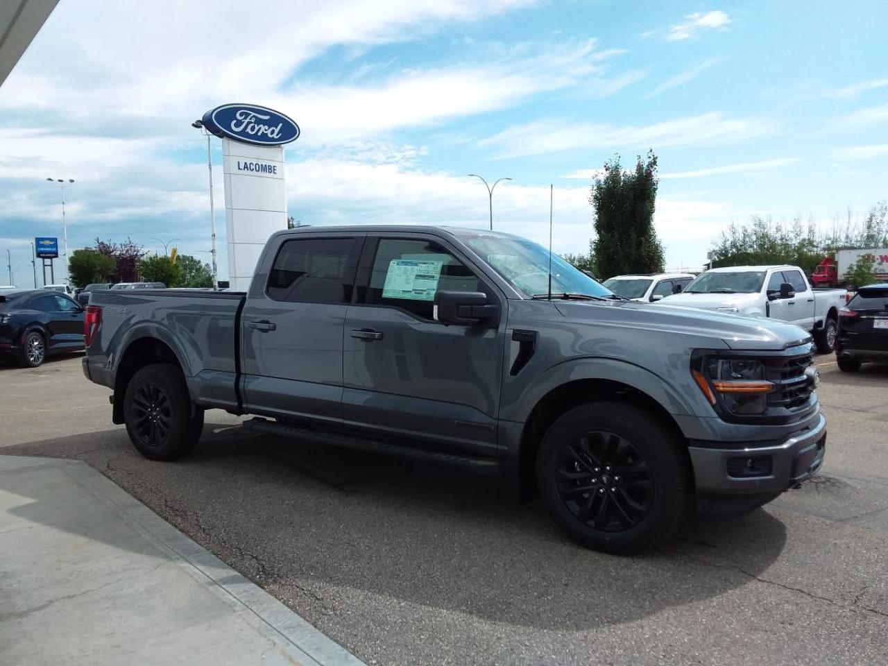 New 2025 Ford F-150 XLT for sale in Lacombe, AB