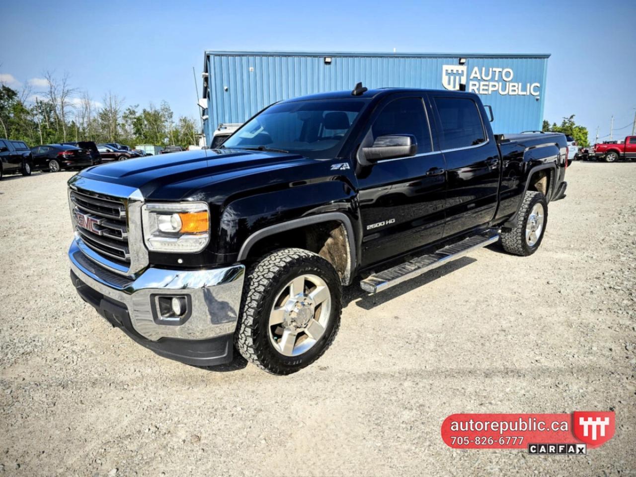 Used 2017 GMC Sierra 2500 HD SLE 153.7 6.0L V8 Gas 4x4 Certified Loaded for sale in Orillia, ON