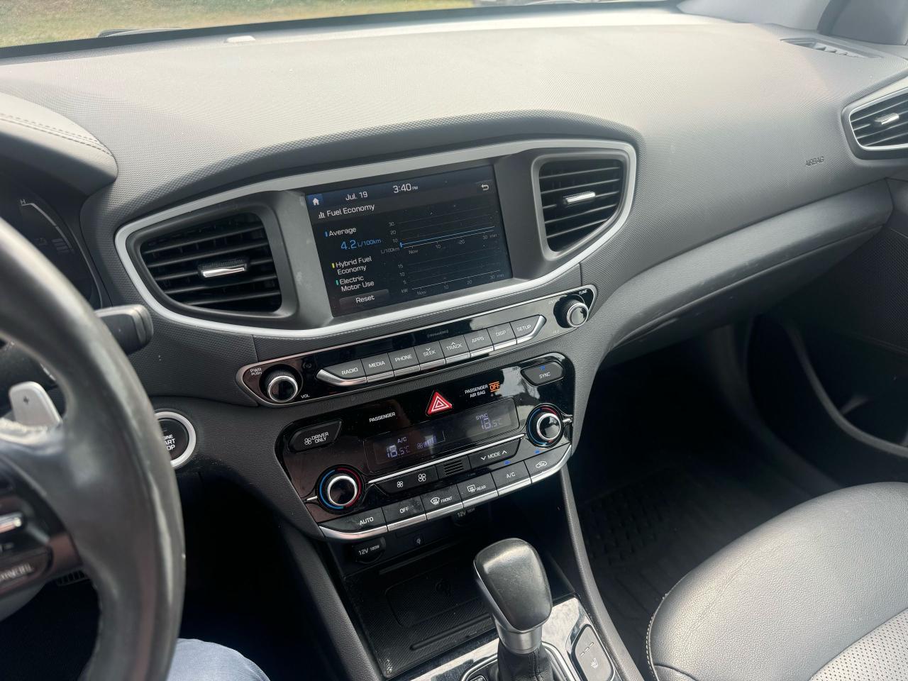 2018 Hyundai IONIQ Limited - Photo #8
