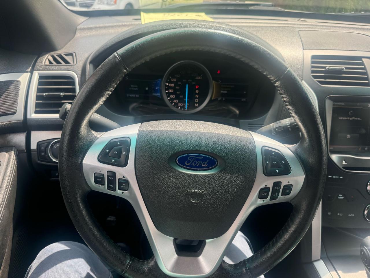 2015 Ford Explorer XLT - Photo #7
