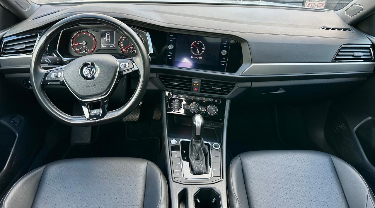 2021 Volkswagen Jetta HIGHLINE Photo