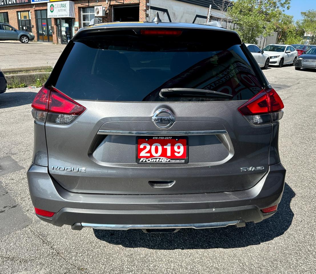 2019 Nissan Rogue SV | AWD | BLUETOOTH | NO ACCIDENTS Photo4
