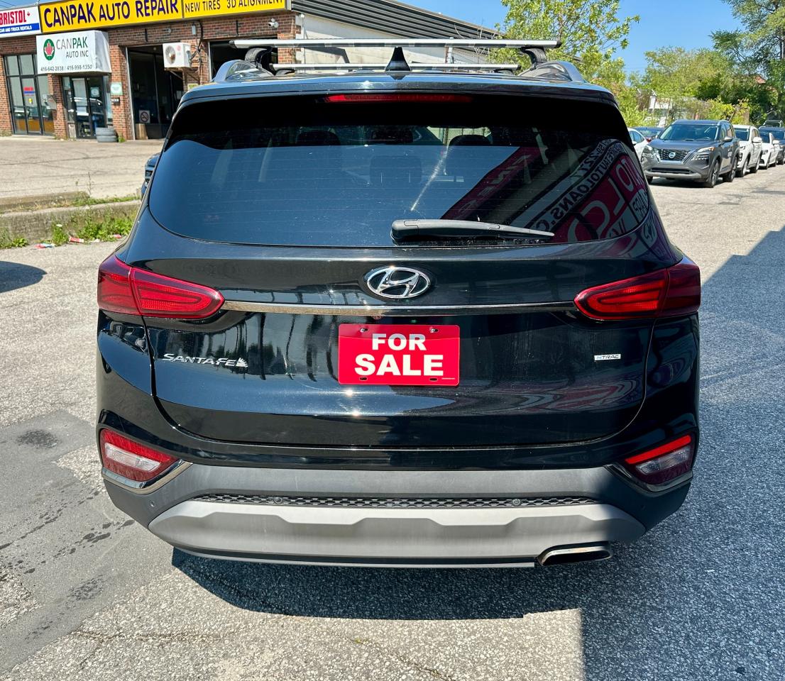 2019 Hyundai Santa Fe PREFERRED | AWD | BLUETOOTH | DARK CHROME ACCENTS Photo4