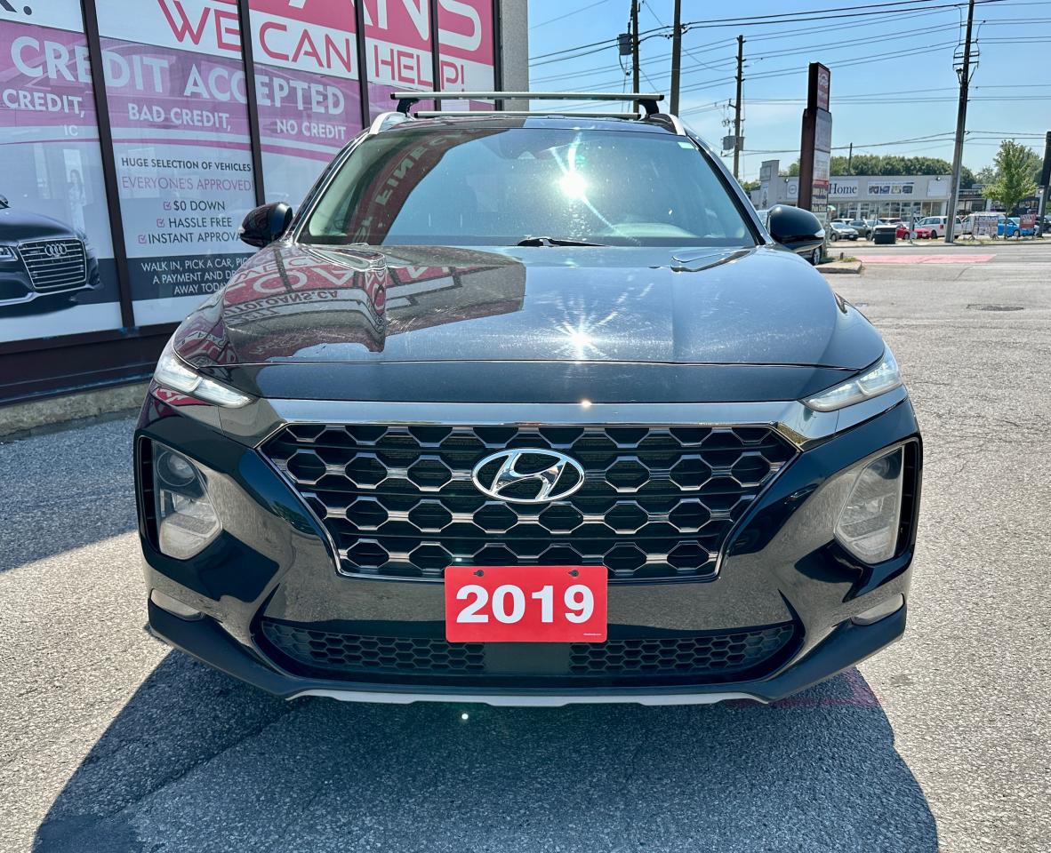 2019 Hyundai Santa Fe PREFERRED | AWD | BLUETOOTH | DARK CHROME ACCENTS Photo2