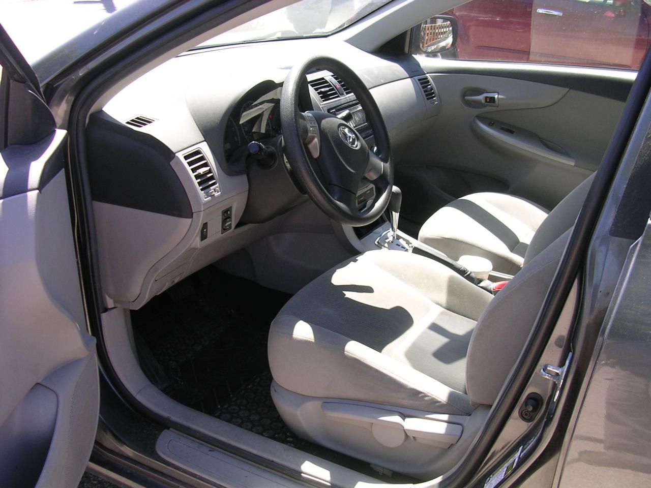 2012 Toyota Corolla 4DR SDN AUTO LE - Photo #6