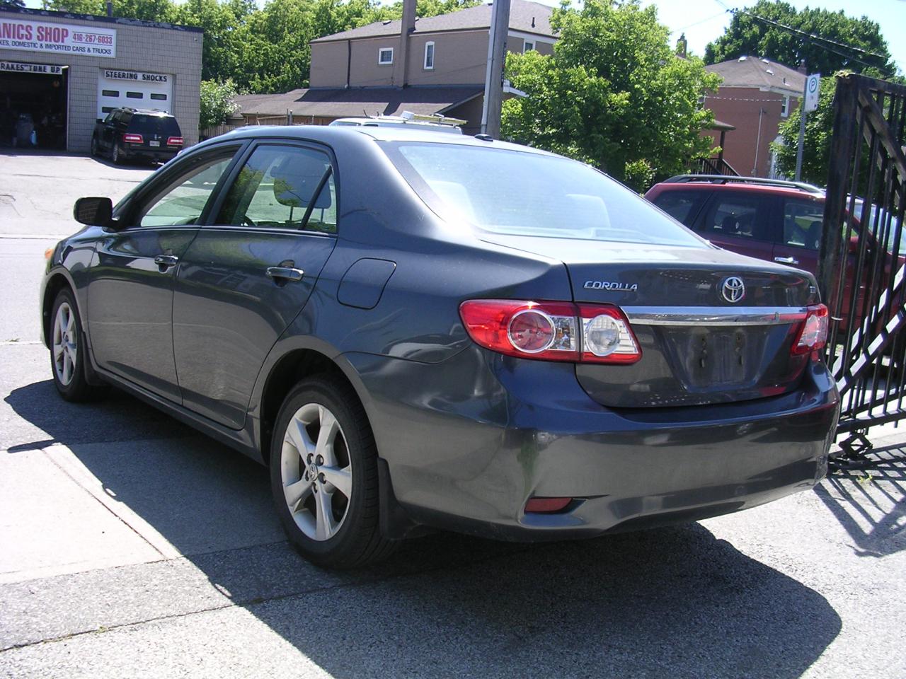2012 Toyota Corolla 4DR SDN AUTO LE - Photo #4
