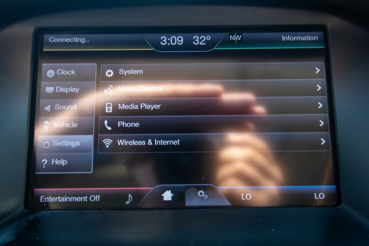 2014 Ford Focus Titanium Photo5