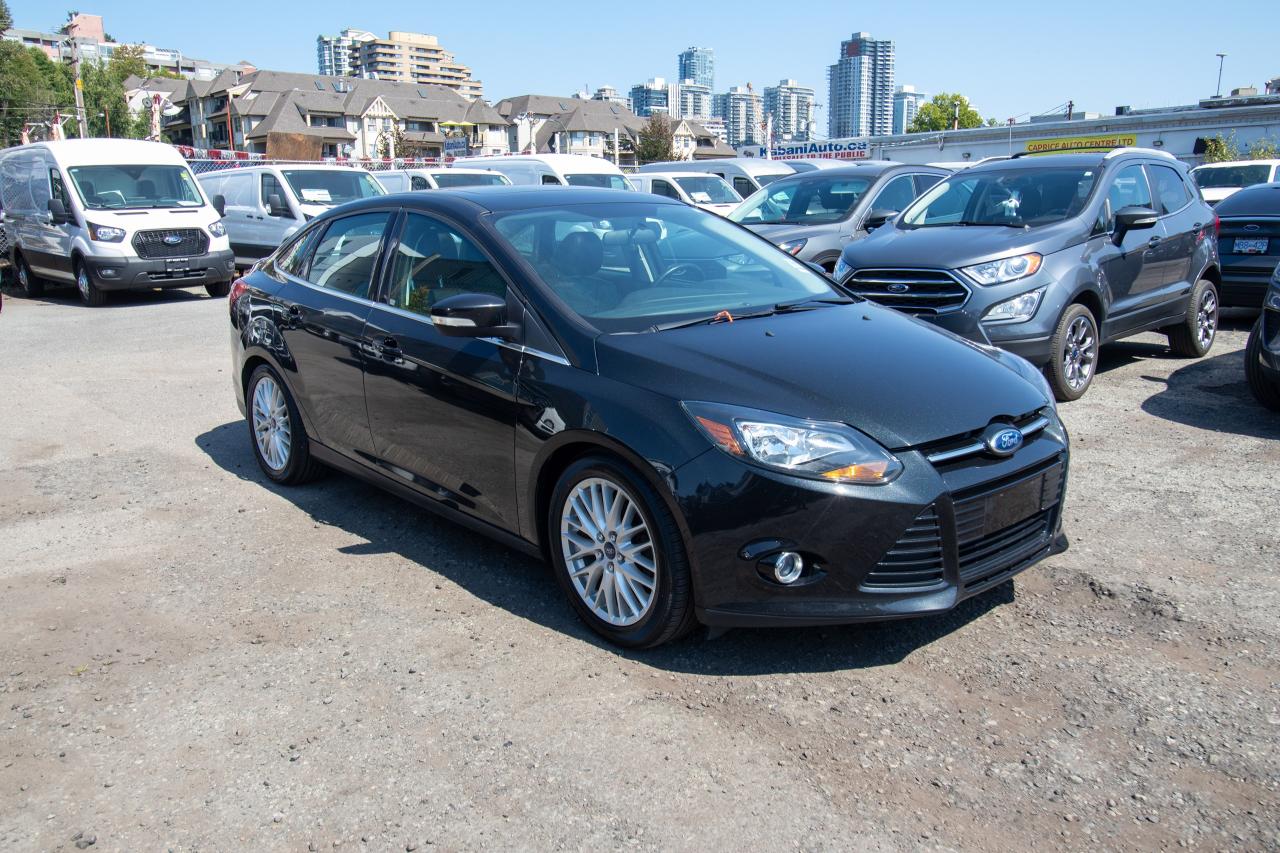 2014 Ford Focus Titanium Photo3