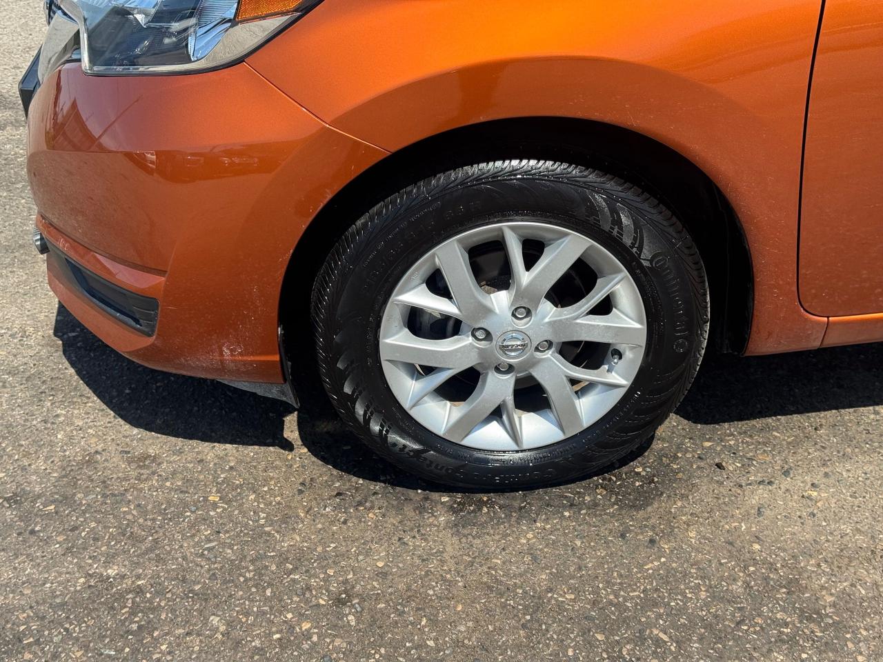 2017 Nissan Versa Note SV, AUTO, LOW KMS, ONLY 21,000KMS, ORANGE, CERT - Photo #9