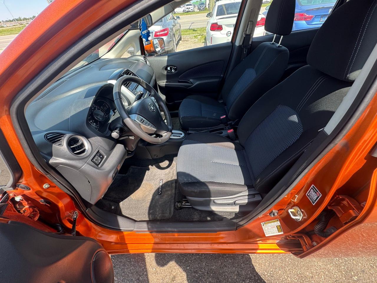 2017 Nissan Versa Note SV, AUTO, LOW KMS, ONLY 21,000KMS, ORANGE, CERT - Photo #11