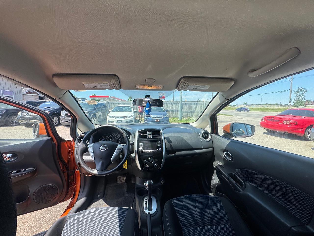 2017 Nissan Versa Note SV, AUTO, LOW KMS, ONLY 21,000KMS, ORANGE, CERT - Photo #14
