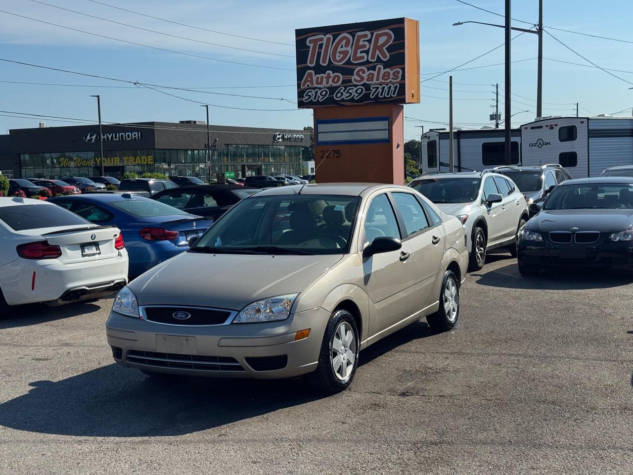 Used 2006 Ford Focus SE for sale in London, ON