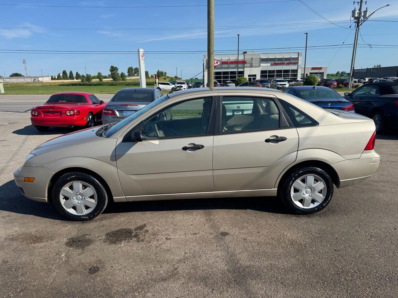 2006 Ford Focus SE, MINT CONDITION, RUST FREE, ONLY 47KMS - Photo #2