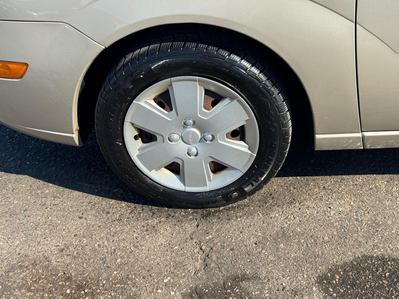 2006 Ford Focus SE, MINT CONDITION, RUST FREE, ONLY 47KMS - Photo #9