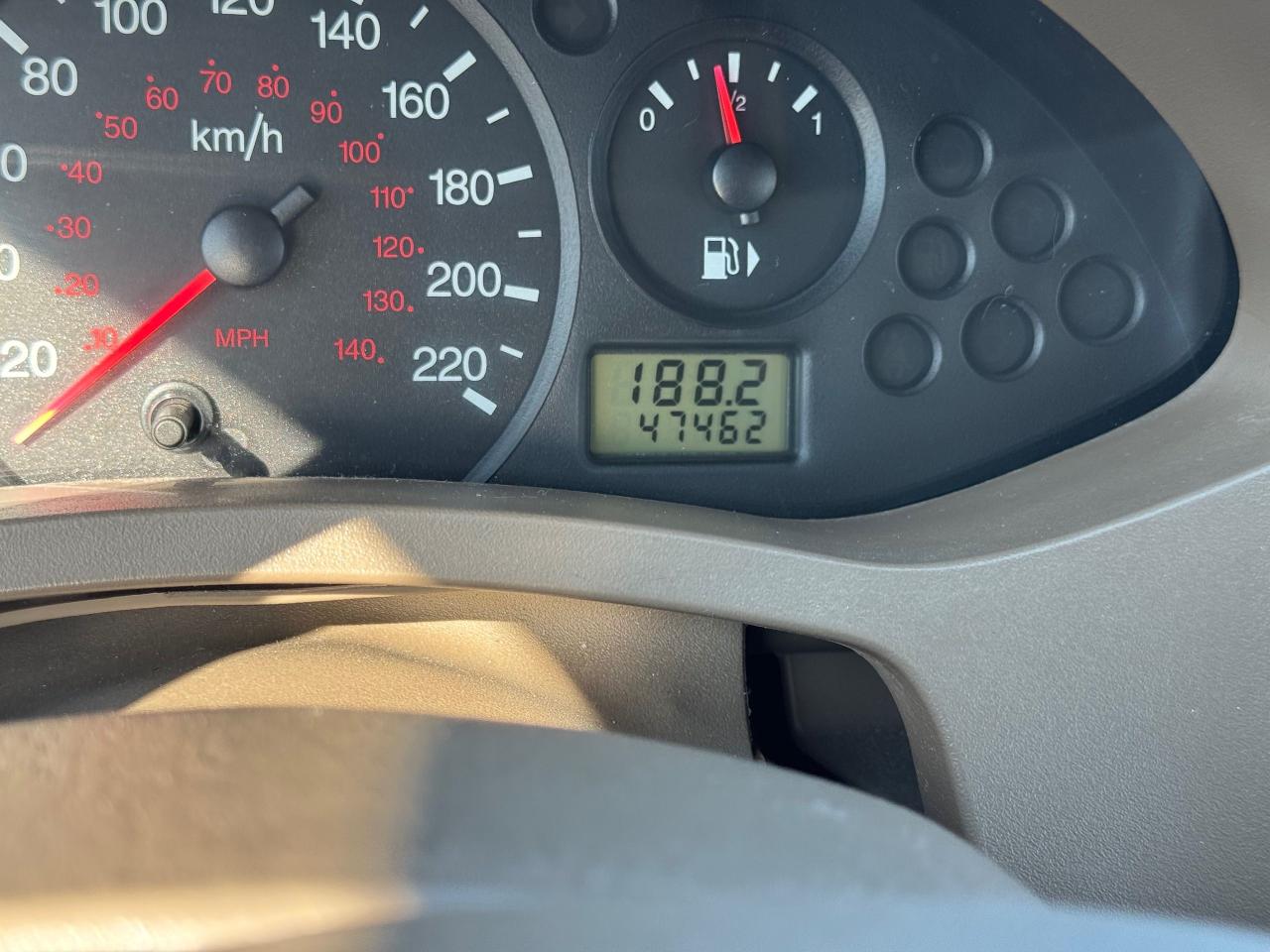 2006 Ford Focus SE, MINT CONDITION, RUST FREE, ONLY 47KMS - Photo #15