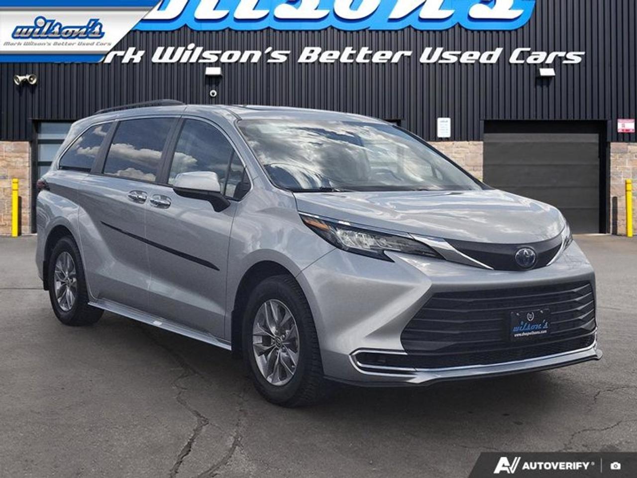 2023 Toyota Sienna XLE Hybrid | Leather | Sunroof | Adaptive Cruise | Heated Seats | Power Sliding Doors & More ! Photo