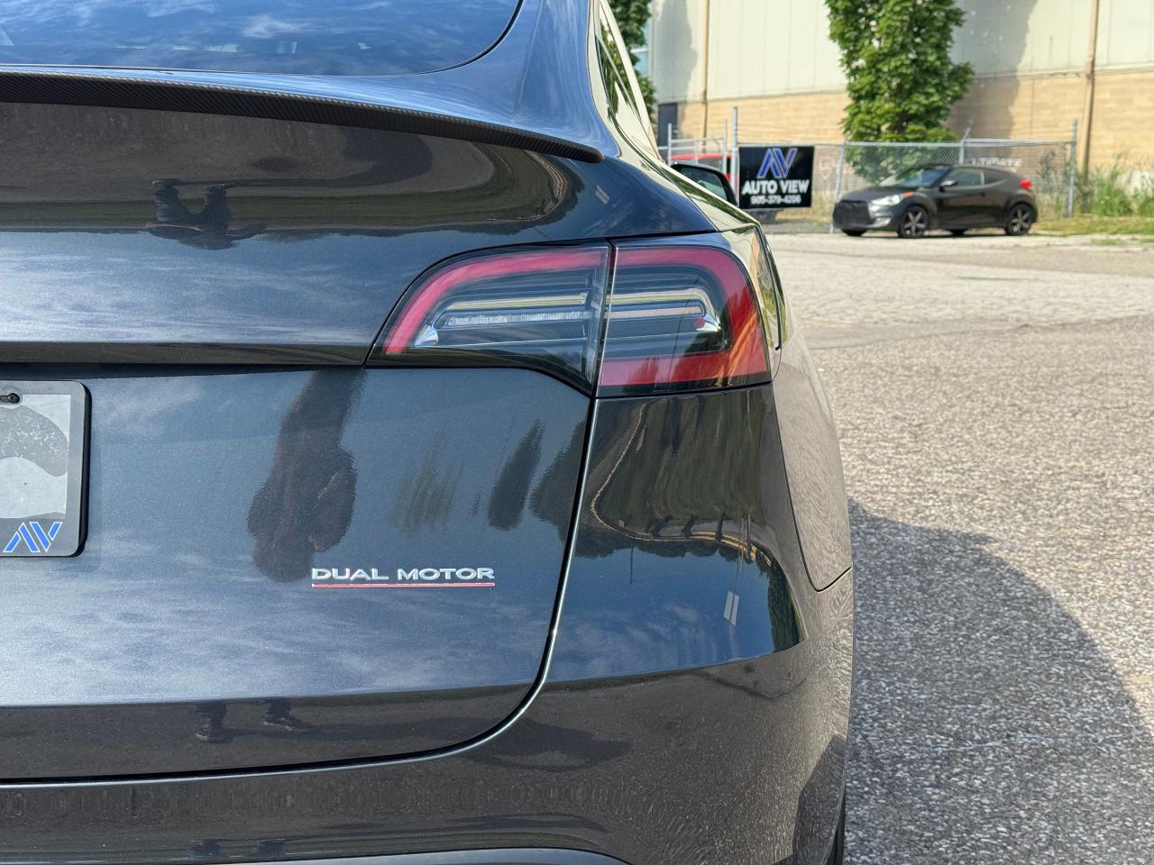 2025 Tesla Model Y Performance **ONE OWNER**CLEAN CARFAX** - Photo #14