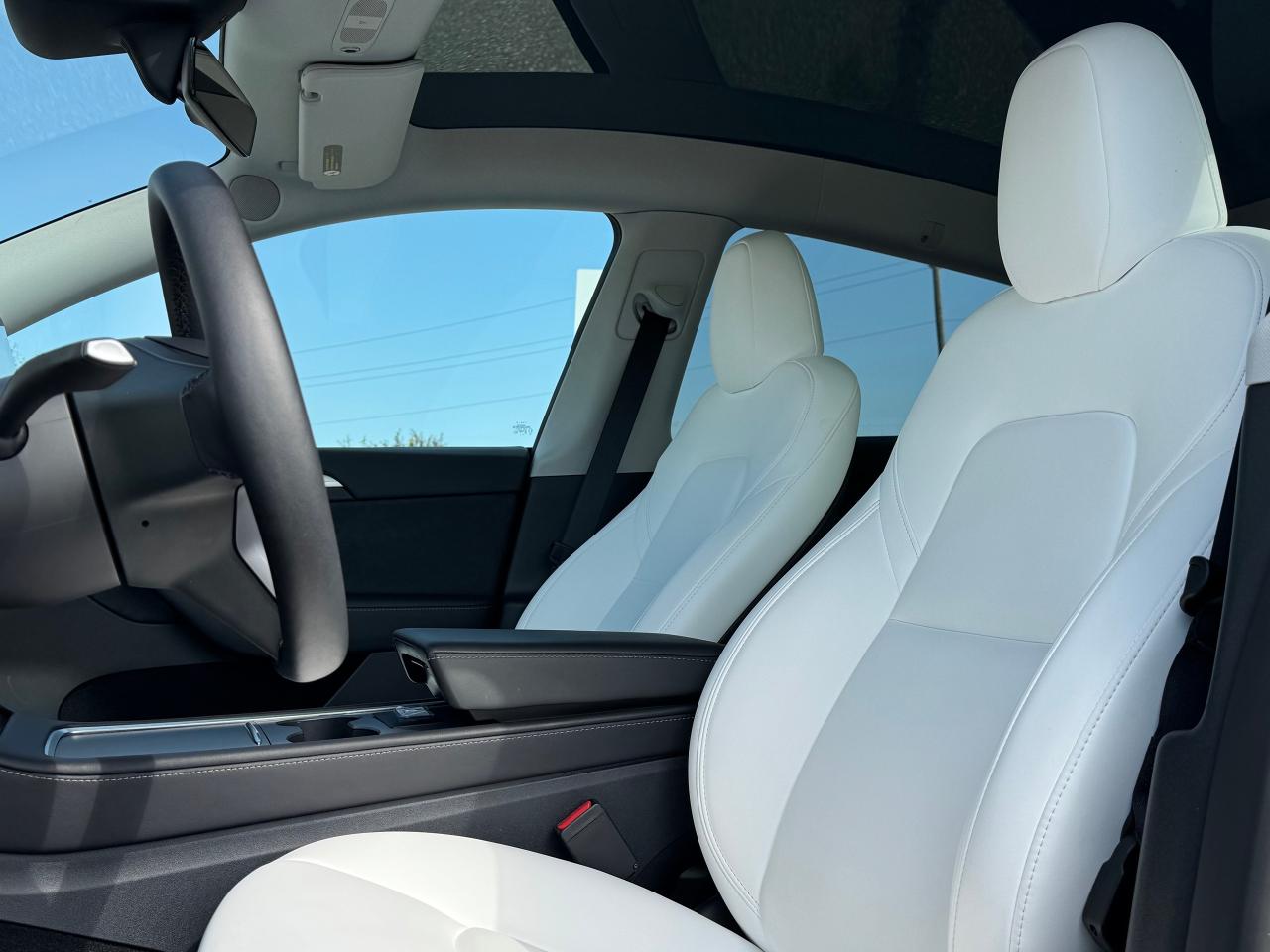2025 Tesla Model Y Performance **ONE OWNER**CLEAN CARFAX** - Photo #22