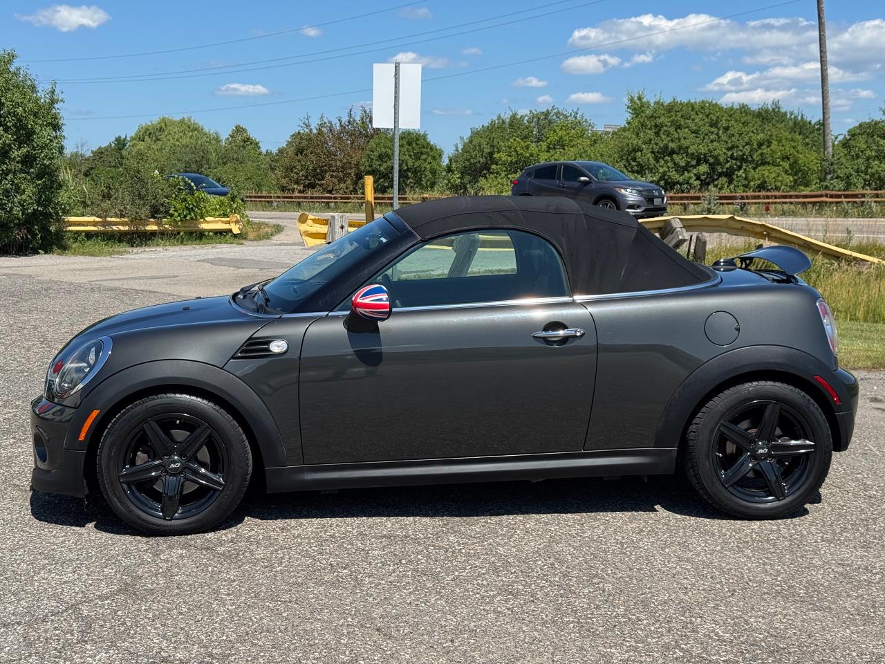 2013 MINI Cooper Roadster **CLEAN CARFAX** - Photo #22