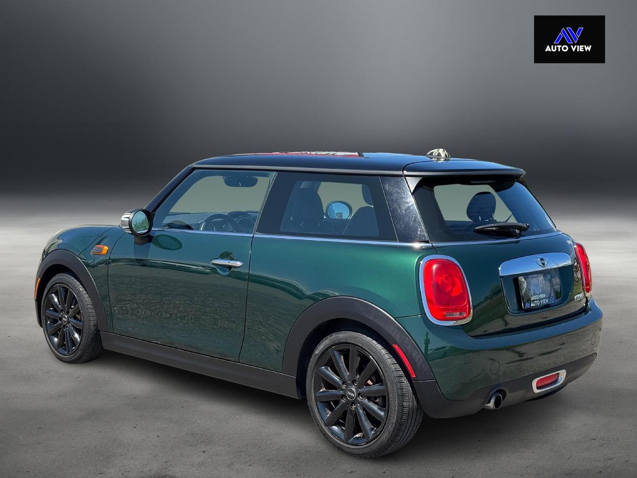 2016 MINI Cooper HATCHBACK **DEALER SERVICED** - Photo #7