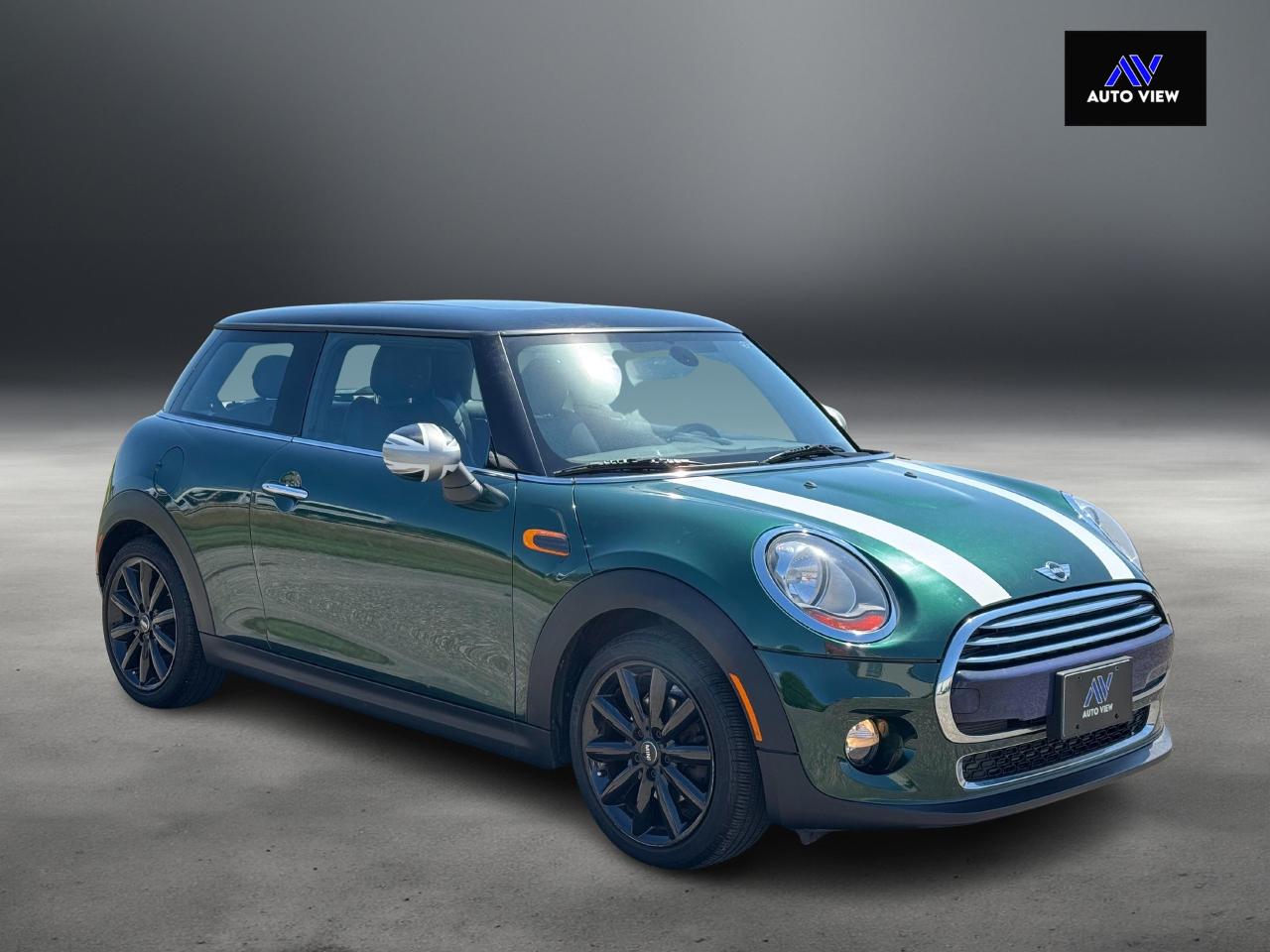2016 MINI Cooper HATCHBACK **DEALER SERVICED** - Photo #3