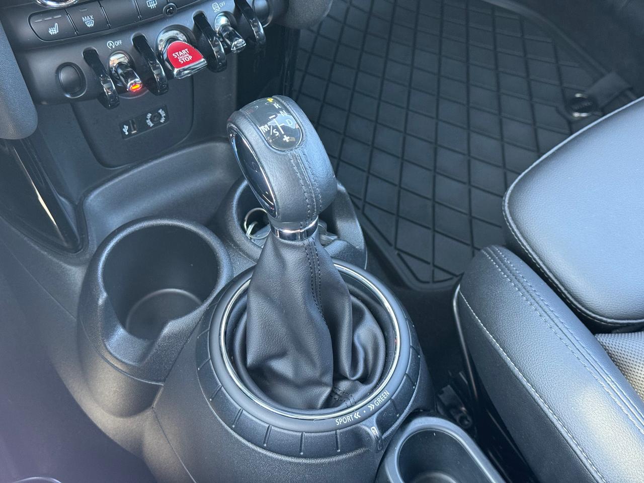2016 MINI Cooper HATCHBACK **DEALER SERVICED** - Photo #23