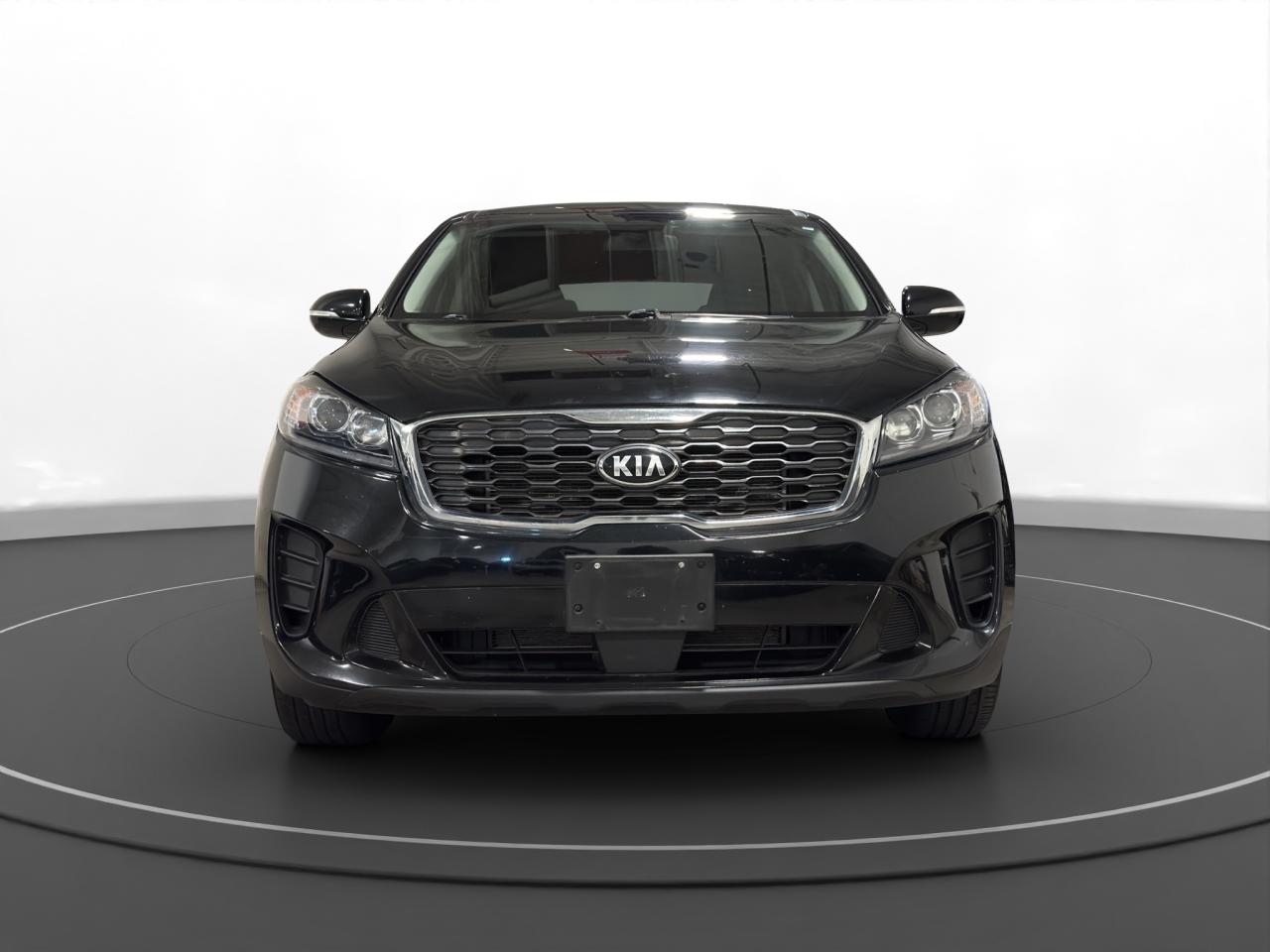 2020 Kia Sorento LX - Photo #2
