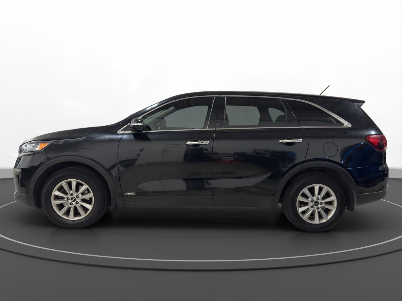 2020 Kia Sorento LX - Photo #5