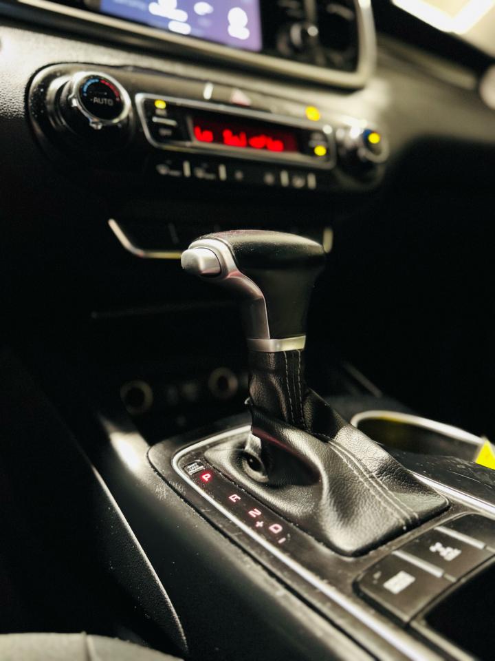 2020 Kia Sorento LX - Photo #15